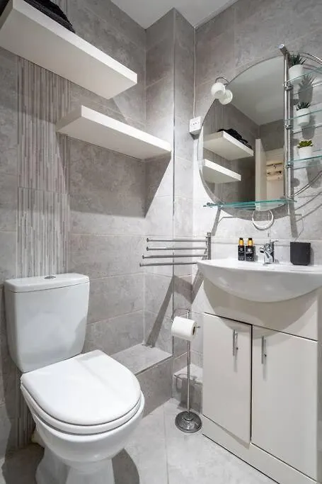アパート Inviting 2Bd Flat 15 Mins From Heart Of Dublin!アパートメント