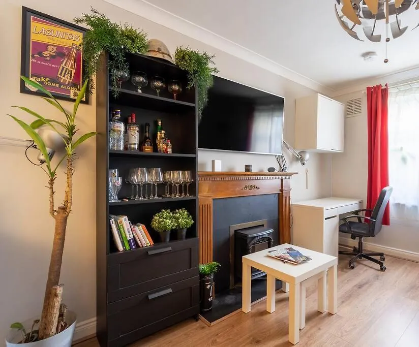 Inviting 2Bd Flat 15 Mins From Heart Of Dublin!アパートメント 0*, ダブリン アイルランド